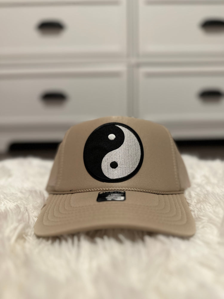 Ying Yang Hat